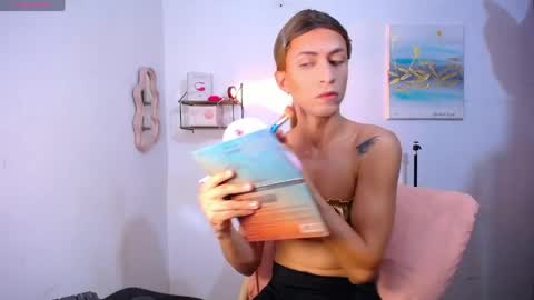 Liah Stone online show from May 27, 2026, 12:35 pm