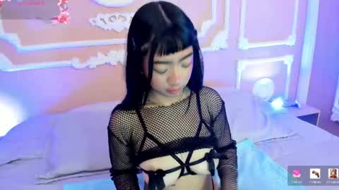 Lia lovet online show from May 6, 2026, 7:30 pm