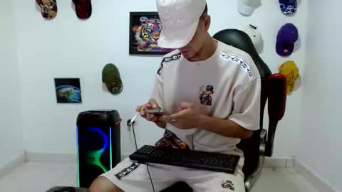 Andres online show from May 25, 2026, 10:16 pm