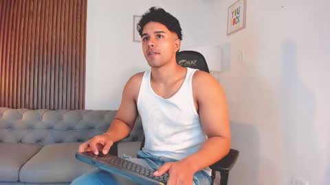 Liam Collins online show from October 18, 2025, 11:33 am