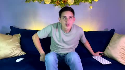 Liam online show from December 29, 2024, 12:09 am