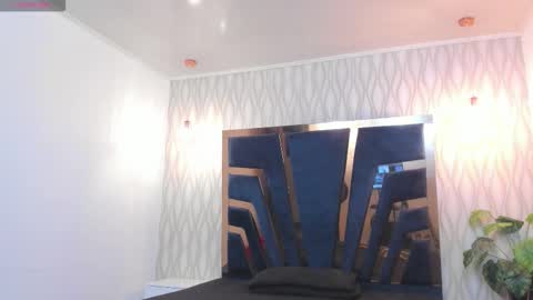 LIAM KLEIN online show from February 11, 2026, 11:26 am