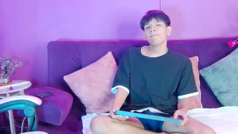 Liam online show from February 24, 2026, 8:07 pm