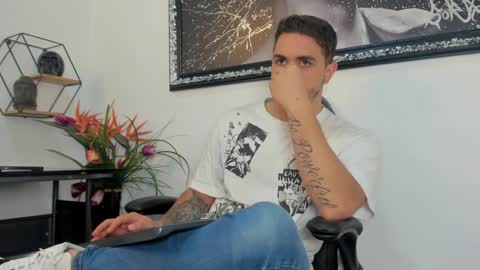 Snapshot of liam_walk chatting on January 31, 2025, 1:12 pm Liam online show from January 31, 2025, 1:12 pm