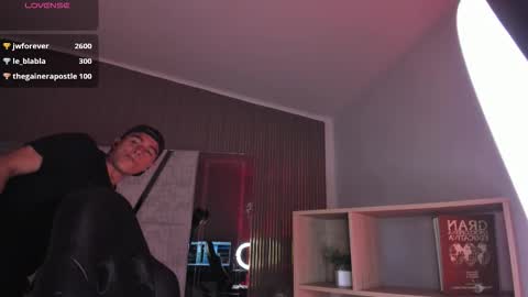 LiamDeep online show from February 3, 2026, 2:53 am