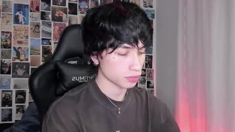 Snapshot of liamelf chatting on September 21, 2025, 6:26 am Liam online show from September 21, 2025, 6:26 am