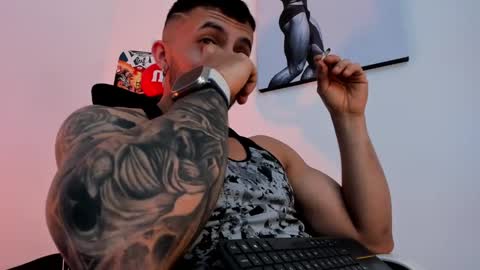 Snapshot of liamreigns_ chatting on February 28, 2025, 12:54 am liam online show from February 28, 2025, 12:54 am