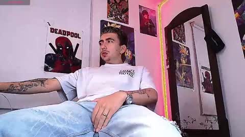 Liam online show from October 7, 2025, 1:58 am