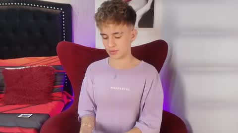 liam online show from September 22, 2025, 4:36 am