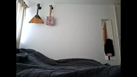 LiamCross online show from October 21, 2025, 8:15 am