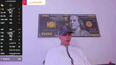 Snapshot of lian_23_ chatting on December 23, 2024, 12:41 pm    online show from December 23, 2024, 12:41 pm