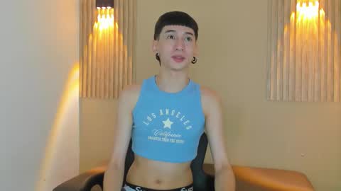 lian_cameron online show from March 9, 2026, 3:54 am