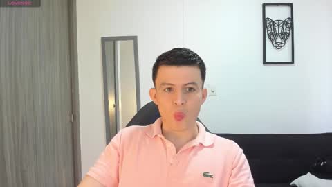 Snapshot of lian_eathan chatting on October 14, 2025, 10:10 pm lian_eathan online show from October 14, 2025, 10:10 pm