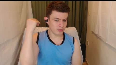 lian_eathan online show from November 27, 2025, 12:02 am