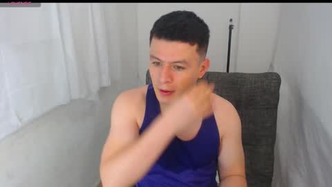 lian_eathan online show from February 22, 2026, 3:54 pm