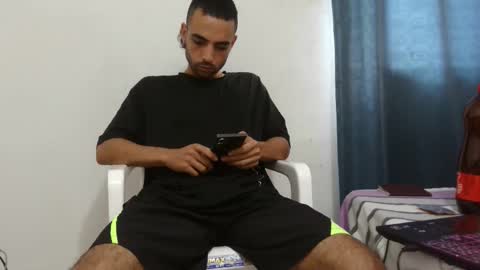 lian_mike203523 online show from October 20, 2025, 3:12 pm