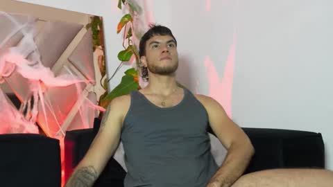 Lian Oconner online show from October 15, 2025, 12:55 am