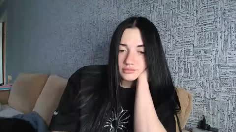 liana_diva online show from April 12, 2026, 1:27 pm