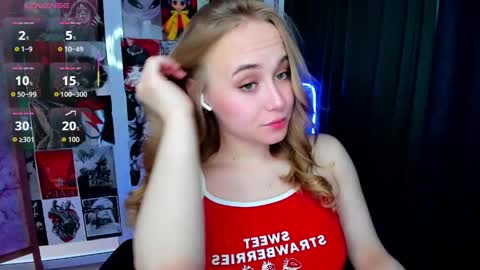 Snapshot of lianabright chatting on May 2, 2026, 1:32 am Liana online show from May 2, 2026, 1:32 am