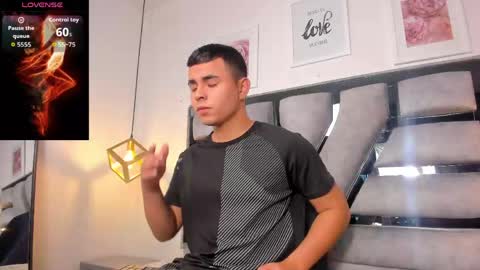 Snapshot of lianfox_ chatting on April 28, 2026, 12:32 pm lianfox_ online show from April 28, 2026, 12:32 pm