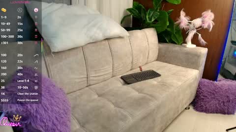 LIA online show from April 1, 2026, 11:44 am