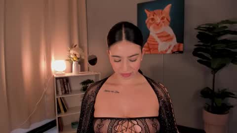 Lia online show from October 20, 2025, 12:27 pm