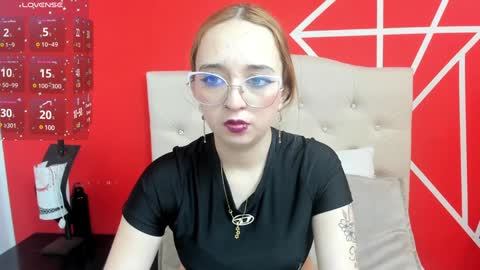 Lia Roberts online show from December 29, 2024, 12:12 pm