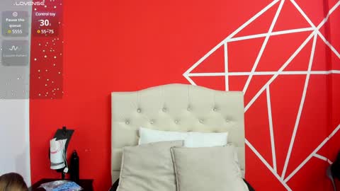 Lia Roberts online show from January 8, 2025, 12:05 pm