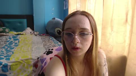 Lia Roberts online show from February 7, 2025, 3:08 pm