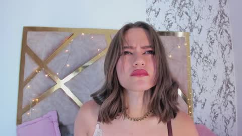 liaross online show from April 4, 2026, 8:06 pm