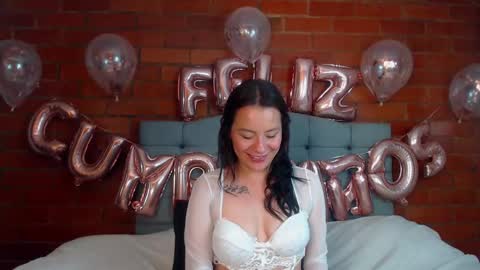 Snapshot of liataylor18 chatting on December 25, 2024, 1:20 am LIA TAYLOR online show from December 25, 2024, 1:20 am