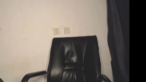 Snapshot of lick_pussyjuice chatting on September 14, 2025, 5:01 pm kimani online show from September 14, 2025, 5:01 pm