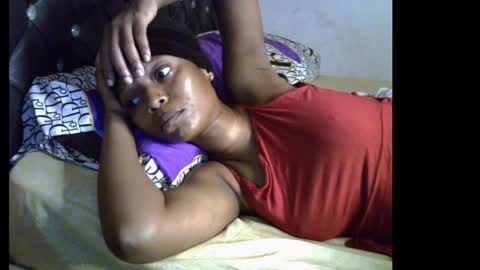 lickmefuckmex online show from April 12, 2026, 9:53 pm