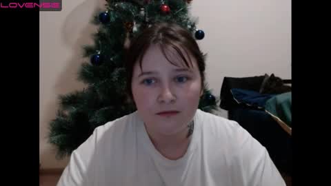 light_lunaa online show from January 2, 2025, 12:35 pm