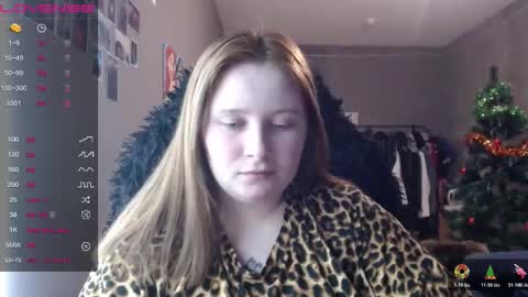 light_lunaa online show from January 6, 2026, 3:49 pm
