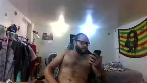 Snapshot of lightskinned666 chatting on October 10, 2025, 10:31 pm lightskinned666 online show from October 10, 2025, 10:31 pm