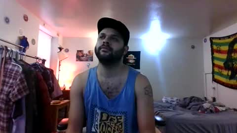 Snapshot of lightskinned666 chatting on December 21, 2025, 4:58 pm lightskinned666 online show from December 21, 2025, 4:58 pm