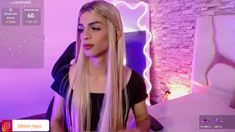 LIHIAN online show from September 25, 2025, 3:43 am