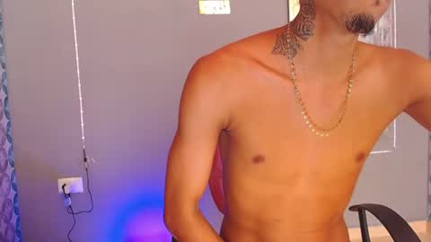 Snapshot of liiaam_lee_ chatting on July 10, 2026, 8:55 pm Daniel online show from July 10, 2026, 8:55 pm