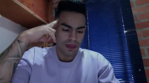 Snapshot of liiam_collins chatting on February 8, 2026, 8:23 pm liiam online show from February 8, 2026, 8:23 pm