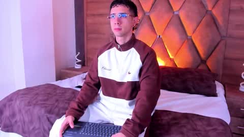 L I I A M online show from February 24, 2026, 9:46 pm