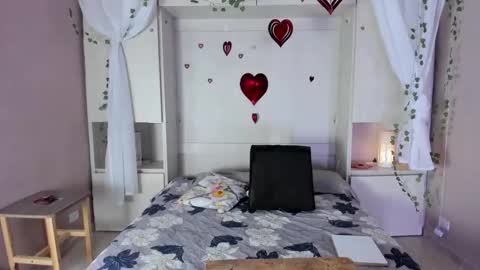         online show from February 12, 2026, 11:38 am