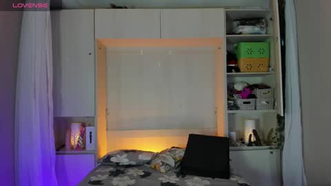 Snapshot of liiavega chatting on March 31, 2026, 11:43 am online show from March 31, 2026, 11:43 am