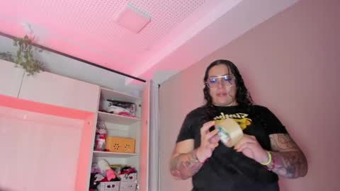 Snapshot of liiavega chatting on April 14, 2026, 11:38 am online show from April 14, 2026, 11:38 am