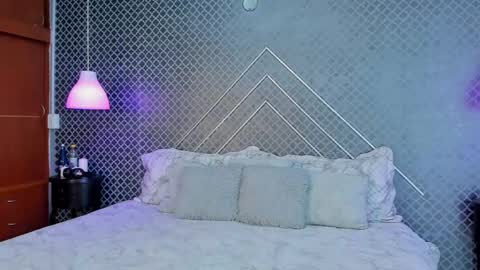 Snapshot of liilith_bloom chatting on October 5, 2025, 8:07 pm Lilith online show from October 5, 2025, 8:07 pm