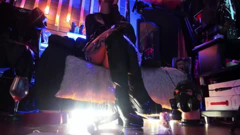 Liilith online show from December 9, 2024, 10:54 am