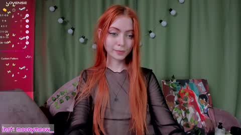 Snapshot of lika_moon chatting on December 28, 2024, 10:14 am Lika online show from December 28, 2024, 10:14 am