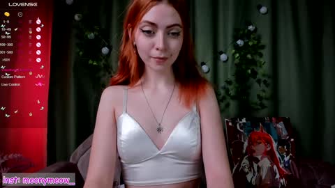 Snapshot of lika_moon chatting on January 29, 2025, 7:57 am Lika online show from January 29, 2025, 7:57 am