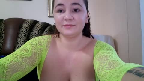 Snapshot of likechoco chatting on December 14, 2024, 1:16 pm Celine online show from December 14, 2024, 1:16 pm