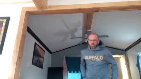 St pierre online show from March 21, 2026, 3:48 pm